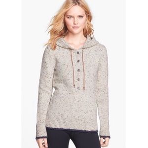 FREE SHIPPING ‼️ Patagonia Merino Wool Hoodie